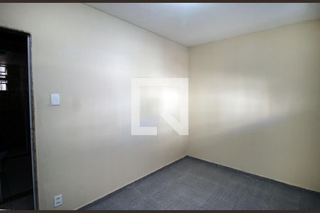 Quarto 1 de apartamento para alugar com 2 quartos, 52m² em Irajá, Rio de Janeiro