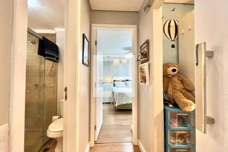 Corredor de apartamento à venda com 2 quartos, 56m² em Jardim Prudência, São Paulo