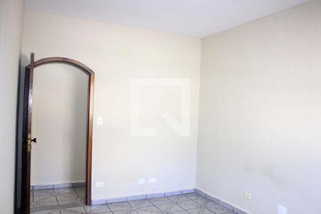 Quarto 1 de casa para alugar com 4 quartos, 400m² em Jardim Vila Galvao, Guarulhos