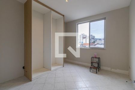 Quarto 1 de apartamento à venda com 2 quartos, 75m² em Tijuca, Rio de Janeiro