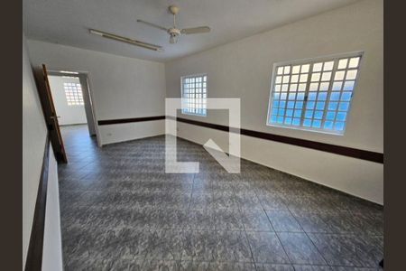 Casa à venda com 4 quartos, 140m² em Jardim Peri Peri, São Paulo