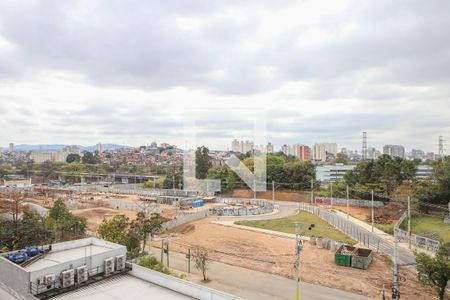 Suíte de apartamento à venda com 2 quartos, 76m² em Vila Anastácio, São Paulo