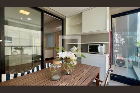 Varanda de kitnet/studio à venda com 1 quarto, 37m² em Jardim Paulista, São Paulo