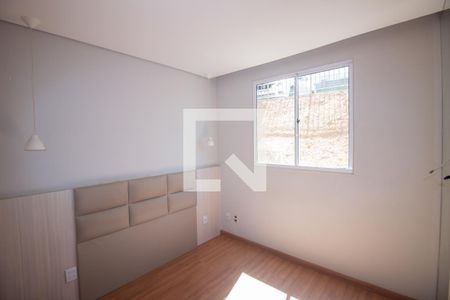 Quarto 1 de apartamento para alugar com 2 quartos, 50m² em Chacaras Reunidas Santa Terezinha, Contagem