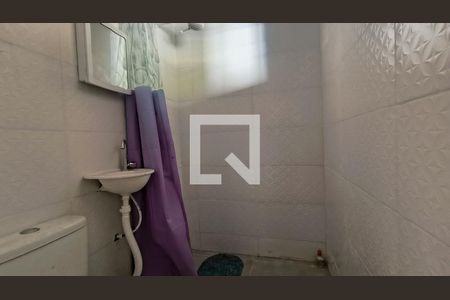 Banheiro da Suíte 1 de casa para alugar com 2 quartos, 70m² em Vargem Grande, Rio de Janeiro