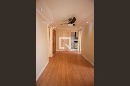 Sala de apartamento para alugar com 3 quartos, 57m² em Super Quadra Morumbi, São Paulo