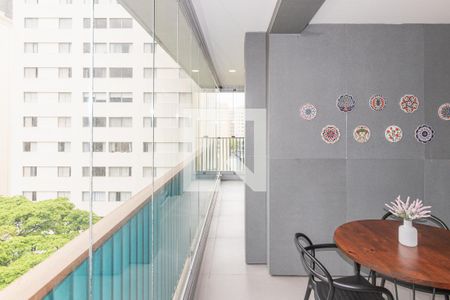 Varanda de apartamento à venda com 2 quartos, 103m² em Moema, São Paulo