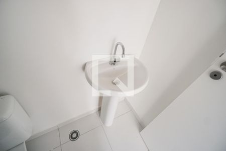 Banheiro da suíte de apartamento para alugar com 1 quarto, 27m² em Penha de França, São Paulo