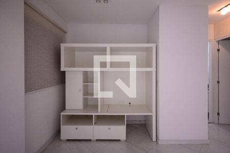 Sala  de apartamento à venda com 2 quartos, 65m² em Vila Gumercindo, São Paulo