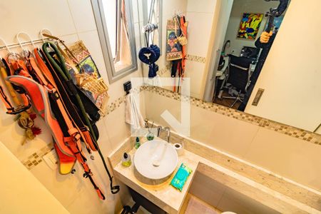 Lavabo de apartamento à venda com 2 quartos, 71m² em Vila Alexandria, São Paulo