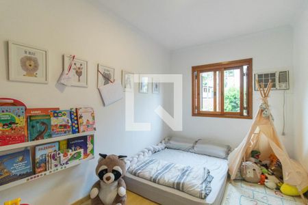 Quarto 1 de casa à venda com 3 quartos, 230m² em Ipanema, Porto Alegre