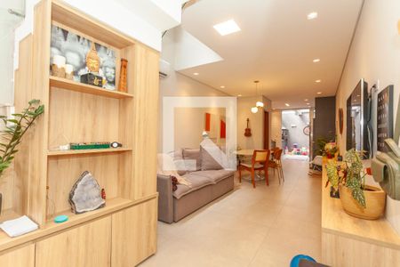 Sala de casa à venda com 3 quartos, 120m² em Jardim Ernestina, São Paulo