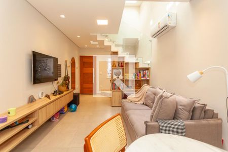 Sala de casa à venda com 3 quartos, 120m² em Jardim Ernestina, São Paulo