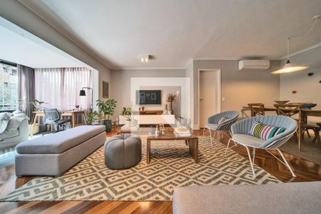 Sala de apartamento à venda com 3 quartos, 135m² em Real Parque, São Paulo