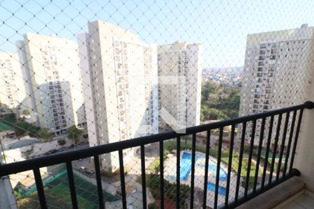 Varanda de apartamento para alugar com 3 quartos, 65m² em Umuarama, Osasco