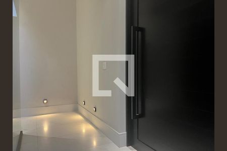 Sala de casa de condomínio para alugar com 3 quartos, 297m² em Condomínio Chácara dos Eucaliptos, São José dos Campos