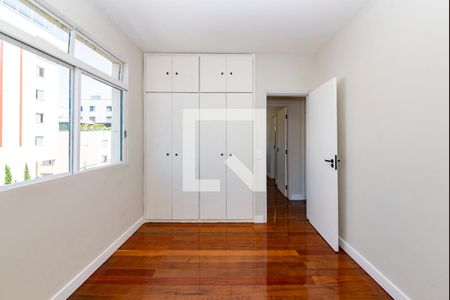 Quarto 1 de apartamento para alugar com 3 quartos, 90m² em Buritis, Belo Horizonte