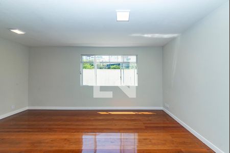 Sala de apartamento para alugar com 3 quartos, 90m² em Buritis, Belo Horizonte