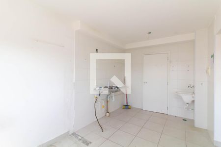 Sala/Cozinha de apartamento à venda com 2 quartos, 33m² em Vila Carmosina, São Paulo