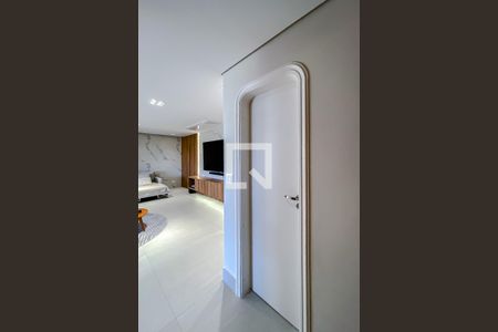 Hall de entrada de apartamento à venda com 4 quartos, 300m² em Vila Regente Feijó, São Paulo