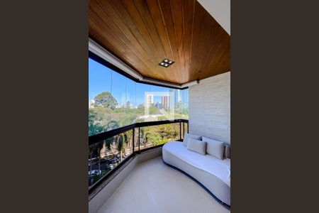 Varanda da Sala de apartamento à venda com 4 quartos, 300m² em Vila Regente Feijó, São Paulo