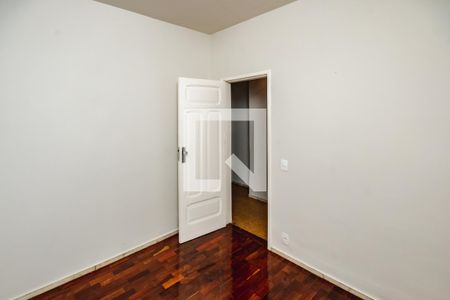 Quarto de casa para alugar com 2 quartos, 95m² em Santa Monica, Belo Horizonte