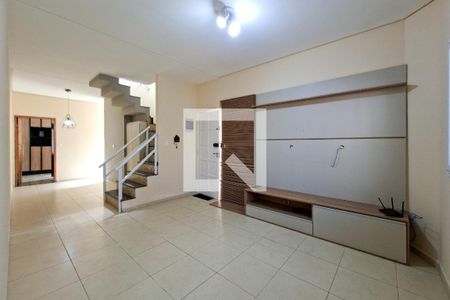 Sala de casa para alugar com 4 quartos, 230m² em Guilhermina, Praia Grande