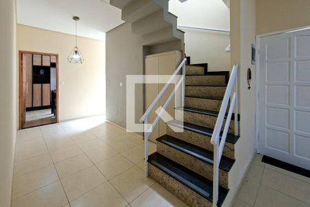 Sala de casa para alugar com 4 quartos, 230m² em Guilhermina, Praia Grande