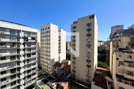 Vista Sala/Quarto de apartamento à venda com 1 quarto, 27m² em Centro, Rio de Janeiro