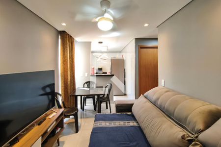 Apartamento à venda com 2 quartos, 42m² em Jardim Esmeraldina, Campinas
