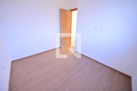 Quarto 2 de apartamento para alugar com 2 quartos, 48m² em Jardim Novo Mundo, Goiânia