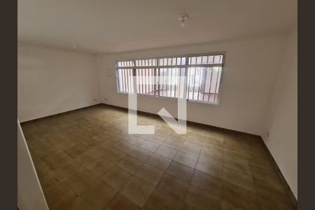 Casa à venda com 5 quartos, 230m² em Vila Cordeiro, São Paulo