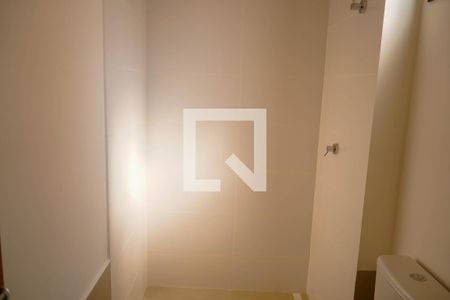 Banheiro da Suíte 2 de casa de condomínio para alugar com 3 quartos, 164m² em Conjunto Residencial Storil, Aparecida de Goiânia