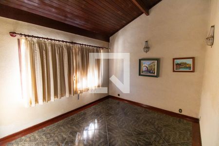 Sala de casa de condomínio para alugar com 3 quartos, 190m² em Badu, Niterói