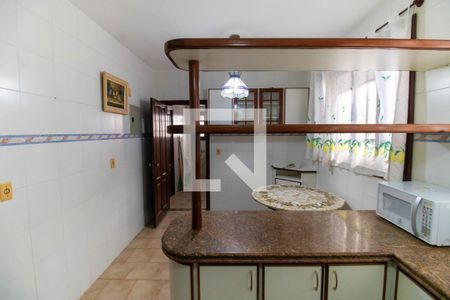 Cozinha de casa de condomínio à venda com 3 quartos, 190m² em Badu, Niterói