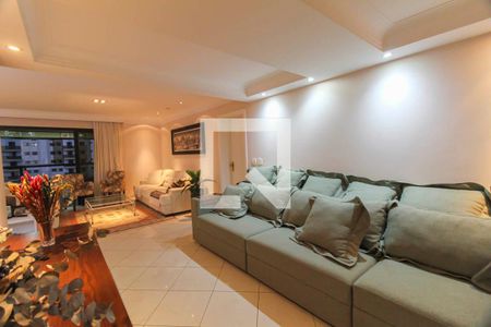 Sala de TV de apartamento à venda com 4 quartos, 240m² em Água Rasa, São Paulo