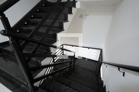 Escada de apartamento à venda com 2 quartos, 50m² em Parque Oratório, Santo André