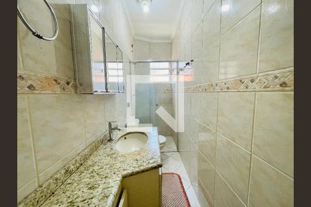 Banheiro de apartamento à venda com 2 quartos, 52m² em Jardim Valeria, Guarulhos