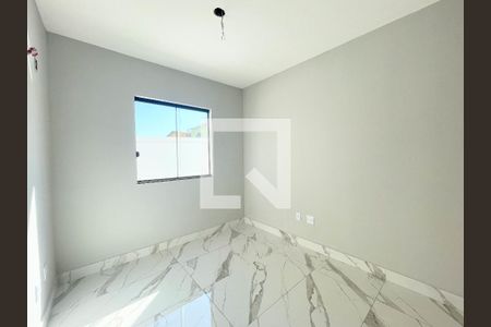 Quarto 2 de casa à venda com 3 quartos, 130m² em Sinimbu, Belo Horizonte