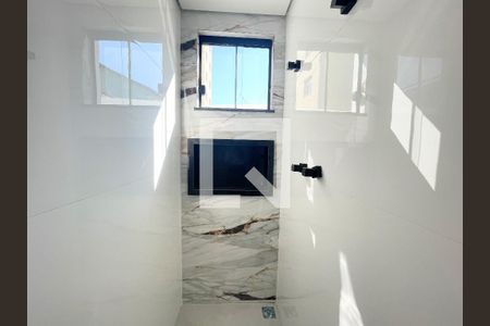 Banheiro da Suíte de casa à venda com 3 quartos, 130m² em Sinimbu, Belo Horizonte