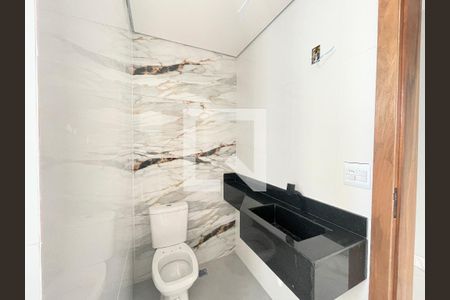Banheiro da Suíte de casa à venda com 3 quartos, 130m² em Sinimbu, Belo Horizonte
