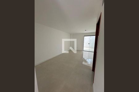 Casa à venda com 2 quartos, 92m² em Vargem Grande, Rio de Janeiro