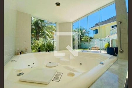 Casa à venda com 5 quartos, 630m² em Recreio dos Bandeirantes, Rio de Janeiro
