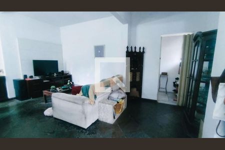 Casa à venda com 5 quartos, 300m² em Penha, Rio de Janeiro