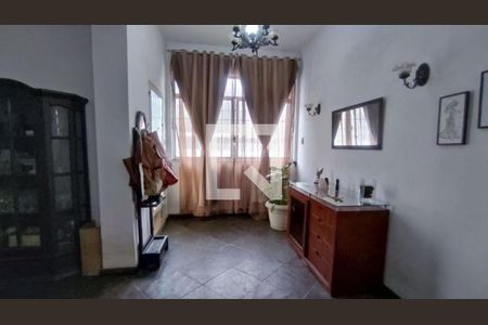 Casa à venda com 5 quartos, 300m² em Penha, Rio de Janeiro