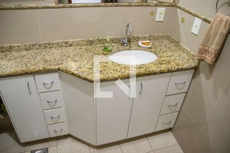 Casa à venda com 4 quartos, 217m² em Penha, Rio de Janeiro