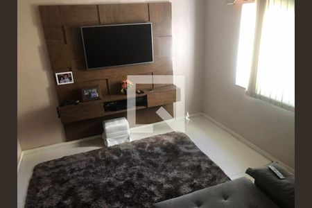 Casa à venda com 2 quartos, 111m² em Irajá, Rio de Janeiro