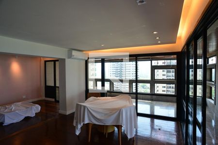 Sala de apartamento à venda com 4 quartos, 247m² em Barra da Tijuca, Rio de Janeiro