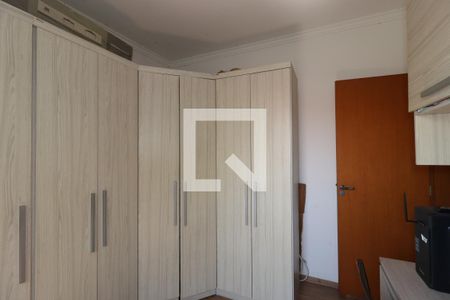 Quarto de apartamento à venda com 2 quartos, 142m² em Jardim Santo Antônio, Santo André