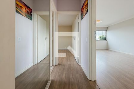 Corredor de apartamento à venda com 2 quartos, 100m² em Vila Mariana, São Paulo